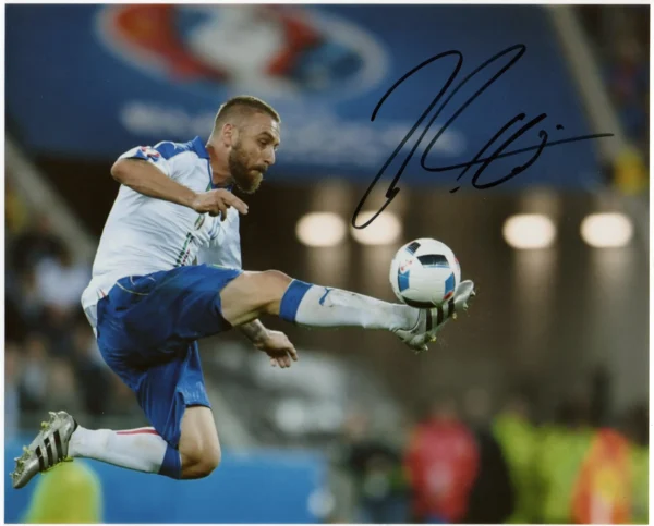 Daniele De Rossi – Signed Photo – Soccer (Italian National Football Team)