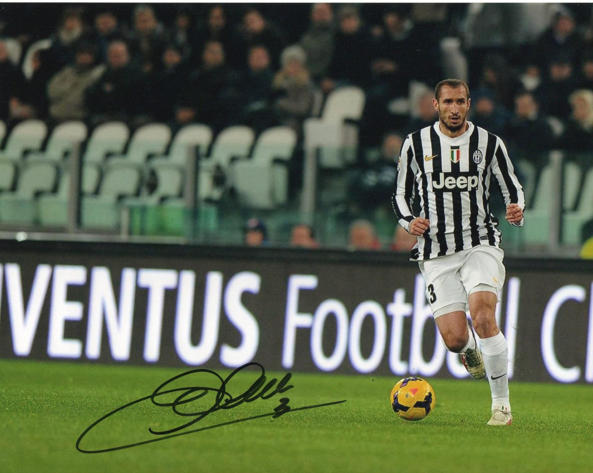 Como Spal enters the pitch during the Italian soccer Serie B match