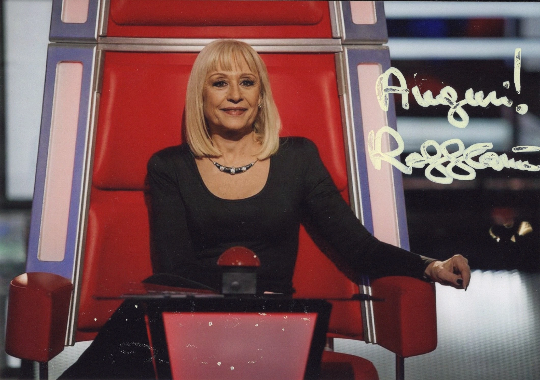 Raffaella Carrà - Signed Photo - Italian Television Presenter