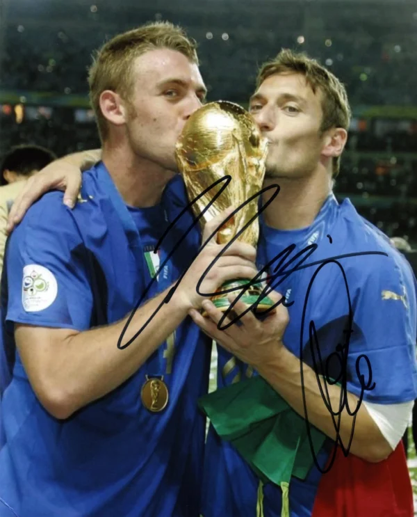 Daniele De Rossi and Francesco Totti – Signed Photo – Soccer (Italian National Football Team)