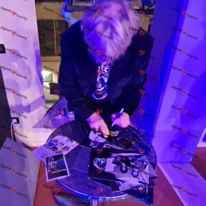 Fotografia autografata da Tony Esposito.