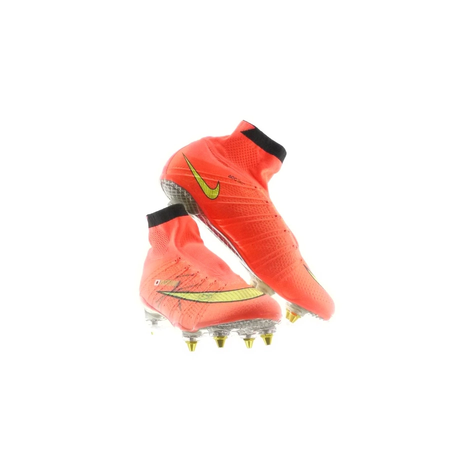 Yuto Nagatomo Match Issued Nike Mercurial Boots Inter Signed Pair