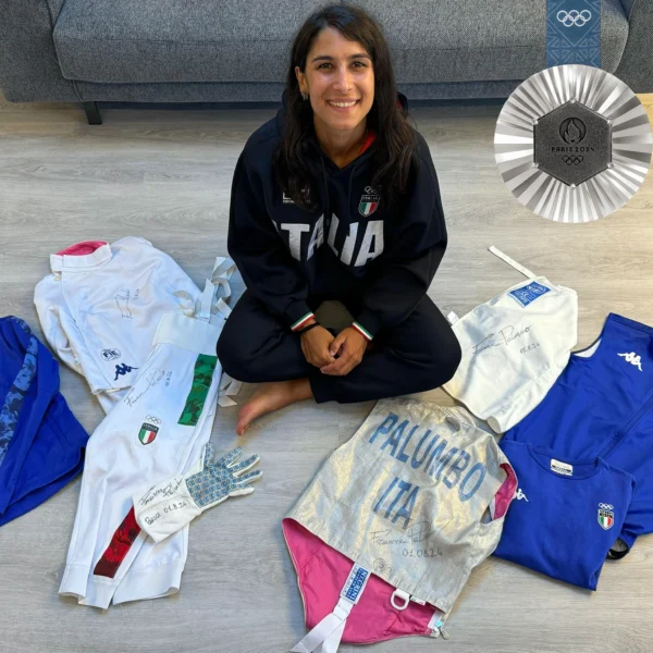 Francesca Palumbo - Used and Signed Fencing Equipment - Paris Olympics 2024 (Italian National Team) - Image 2