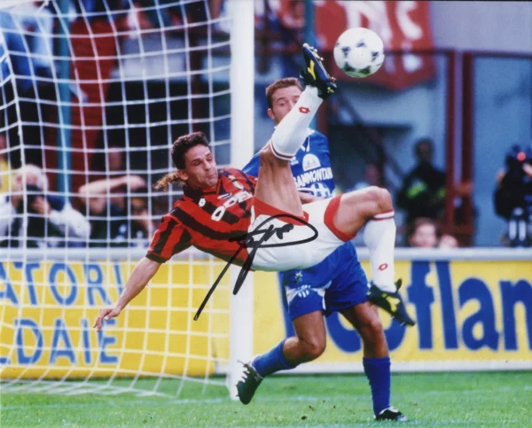 Roberto Baggio - Signed Photo - Soccer (A.C. Milan)