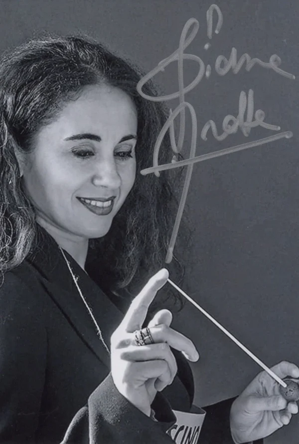 Gianna Fratta - Signed Photo - Conductor and Pianist