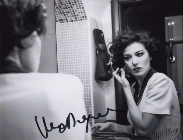 Vera Dragone - Signed Photo - Italian Actress