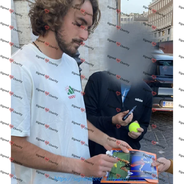 Balle De Tennis Signée Par Stefanos Tsitsipas – Avec Certificat D'authenticité