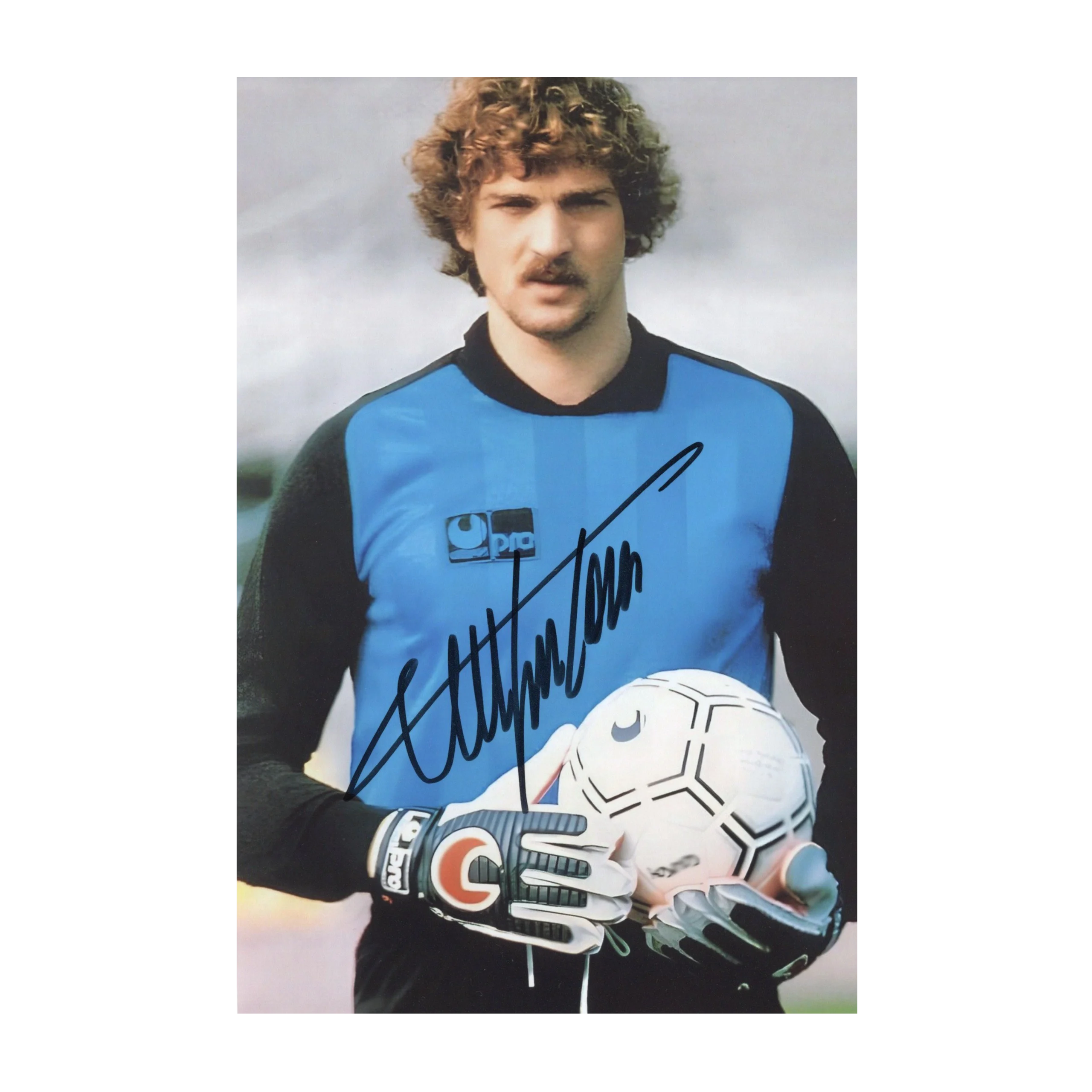 Exclusive Stefano Tacconi Signed Gloves Set with Photo Authentic Football Collectible - Image 7