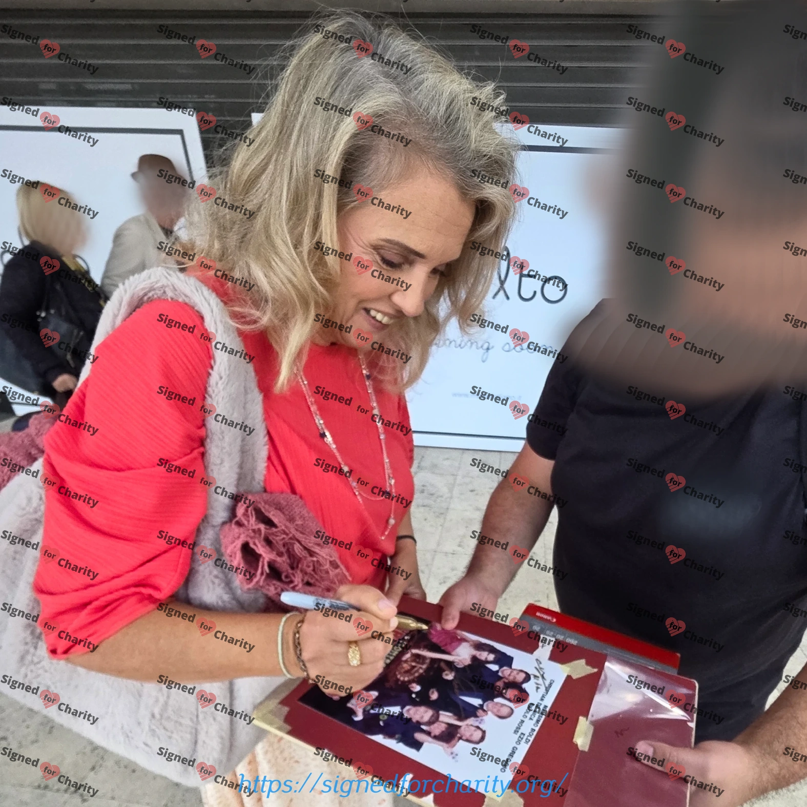 Massimo Boldi, Christian De Sica & Florence Guérin – Montecarlo Gran Casinò (1987) – Triple Signed Photo - Image 4