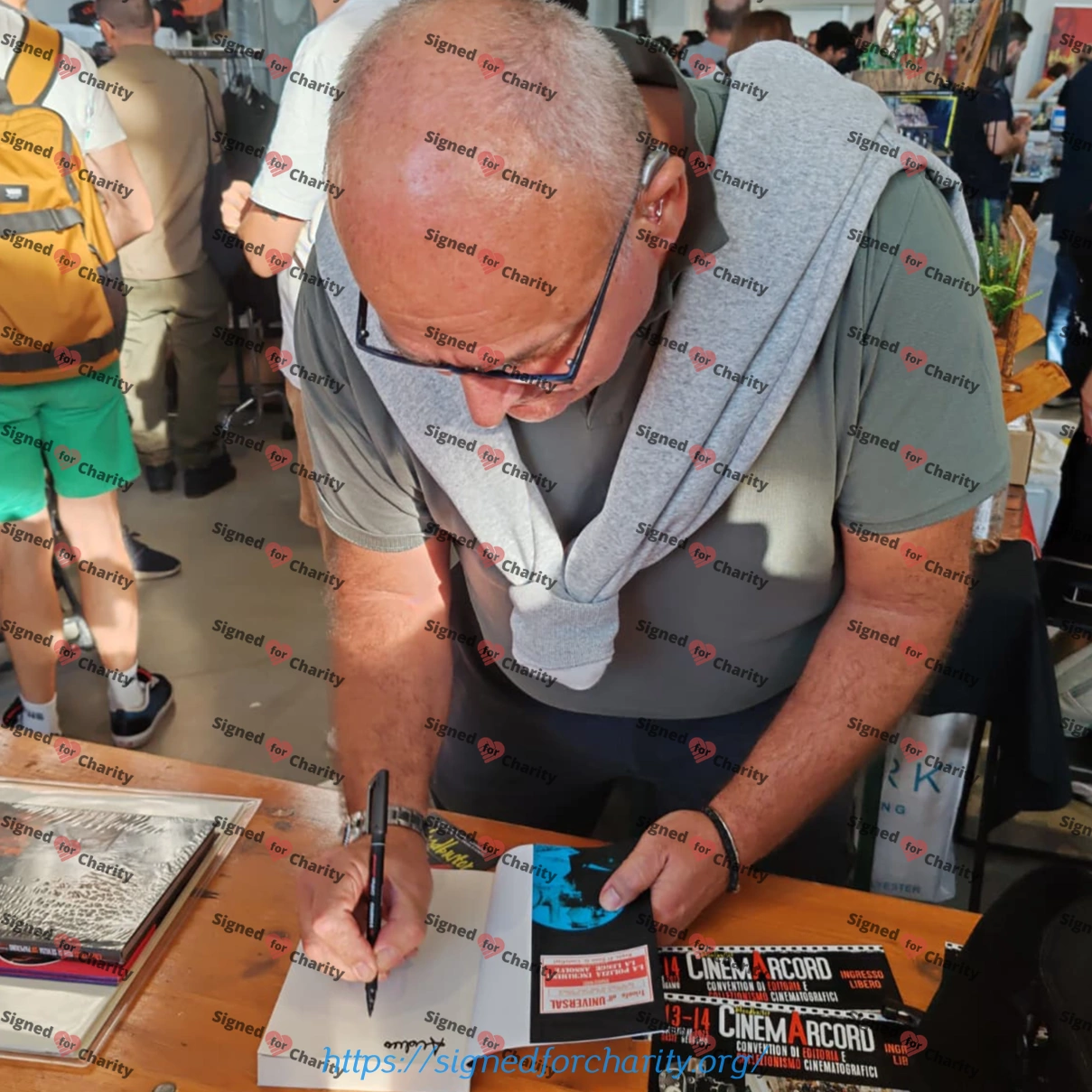 Andrea Girolami, Franco Nero and Enzo G. Castellari - Signed Book - La polizia incrimina la legge assolve - Image 4