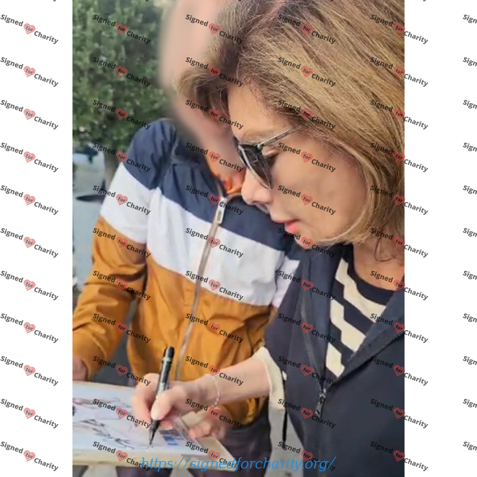 Sergio Martino and Edwige Fenech - Signed Photo - Il tuo vizio è una stanza chiusa e solo io ne ho la chiave - Image 3