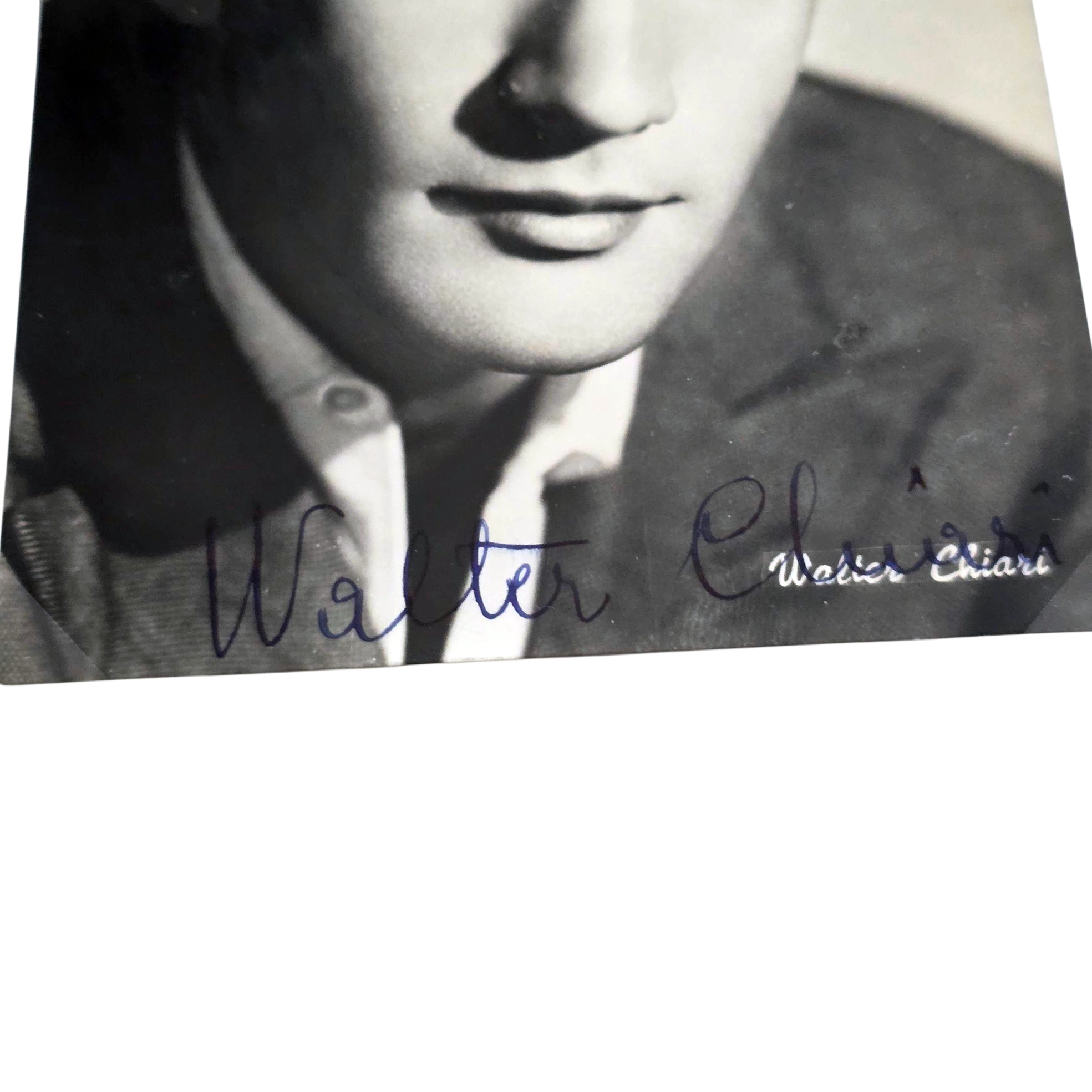 Walter Chiari – Original Hand-Signed Vintage Photo – Double Glass Frame with COA by Autografia - Image 3