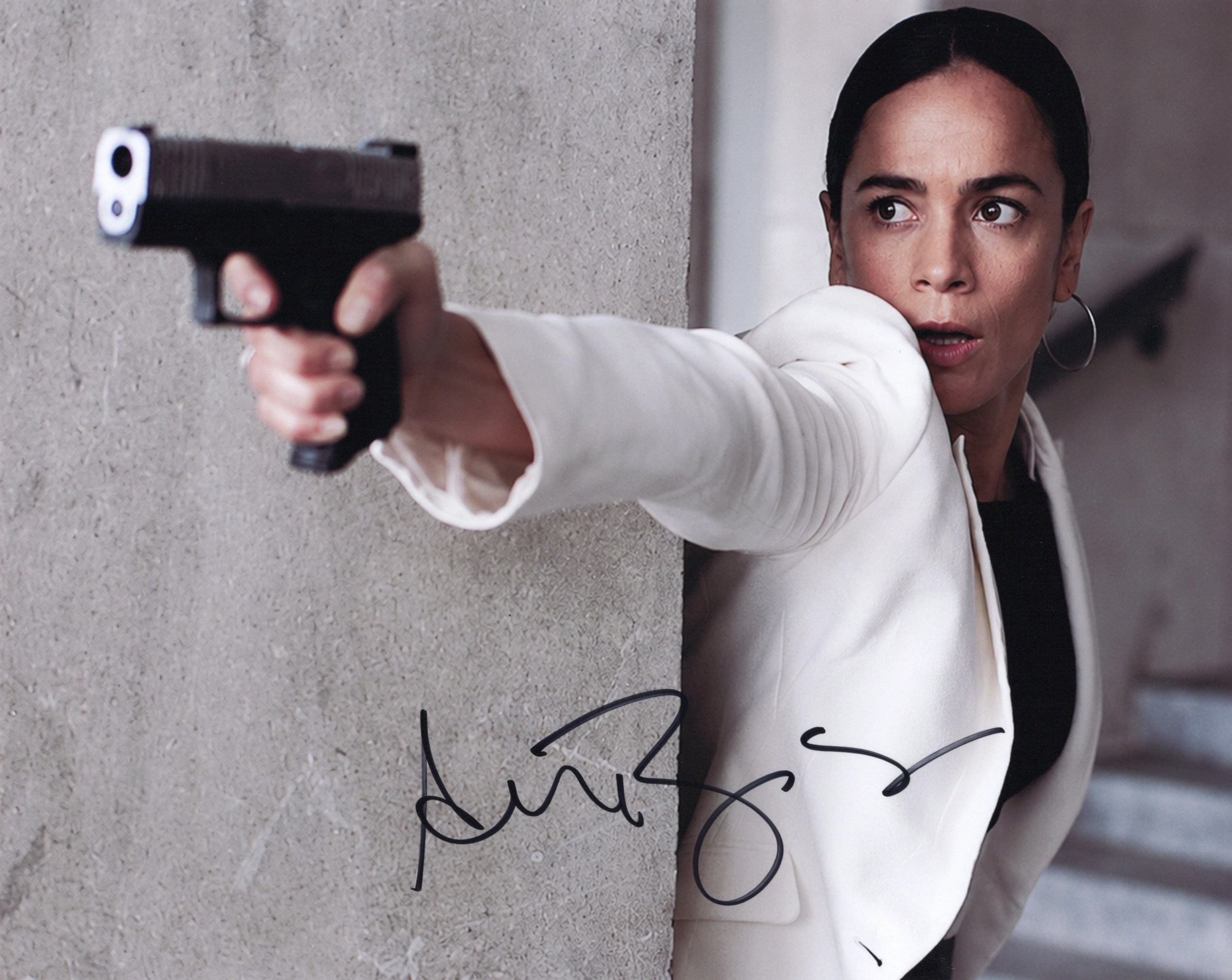 Alice Braga – Queen of the South (2016–2021) – Teresa Mendoza – Authentic Hand-Signed Photo